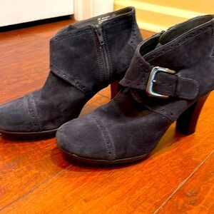 Navy suede Aerosoles bootie